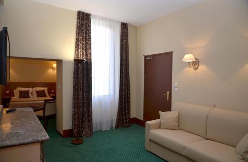 Les Chalets - Saint-Aubin - Saint-Etienne Hotel | Hôtel Héliot, Cosy Places by Charme & Caractère