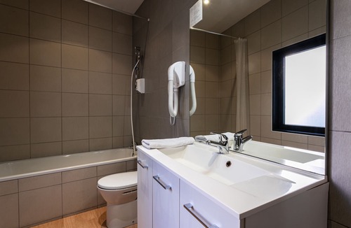 Les Chalets - Saint-Aubin - Saint-Etienne Hotel | Hôtel Héliot, Cosy Places by Charme & Caractère