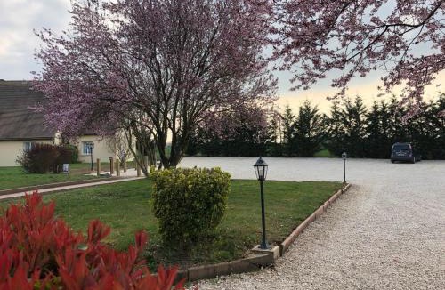 Houdan Hotel | Hôtel HAPY