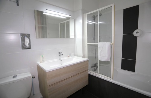 Coutras Hotel | Hôtel Henri IV