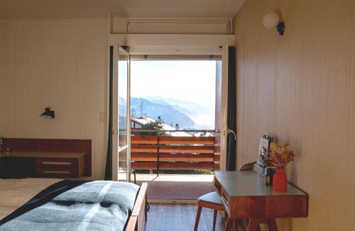 Icogne Hotel | Hôtel historique Chez Elsy - Crans-Sapins