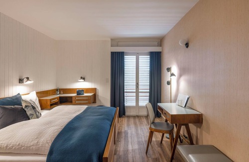 Icogne Hotel | Hôtel historique Chez Elsy - Crans-Sapins