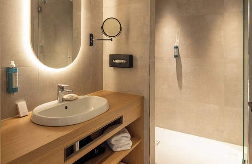 Baillargues Hotel | Hôtel Horizon Resort Massane & Spa