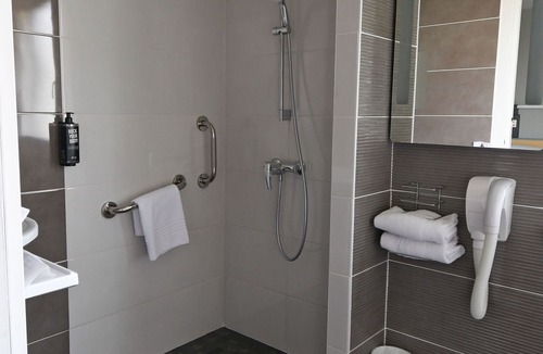 Saintes Hotel | Hôtel ibis Saintes