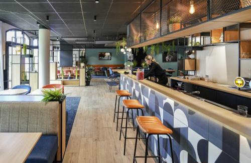 Vitre Hotel | Hôtel Ibis Vitré Centre Ville