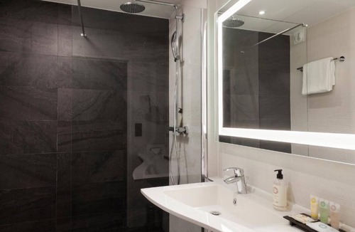 Roissy-en-France Hotel | Hôtel Inn Paris CDG Airport