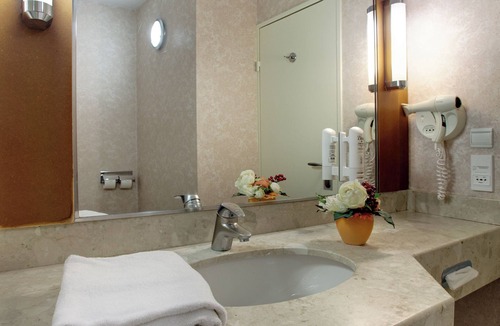 Roissy-en-France Hotel | Hôtel Inn Paris CDG Airport