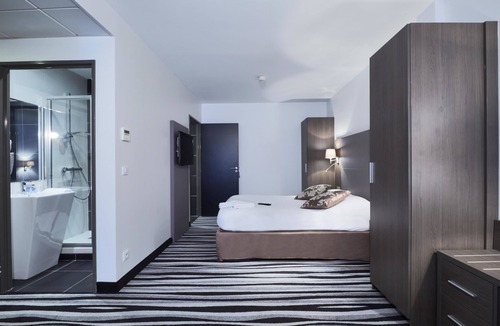 Saint-Quentin-en-Yvelines Hotel | Hôtel Kyriad Saint Quentin en Yvelines - Montigny