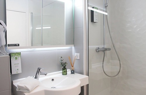 La Rochelle Hotel | Hôtel Kyriad La Rochelle Centre Ville