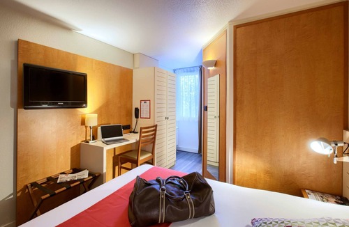 Arveyres Hotel | Hôtel Kyriad Libourne - Saint Emilion