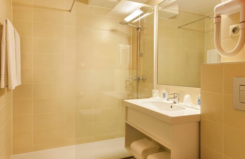 Lingolsheim Hotel | Hôtel Kyriad Strasbourg