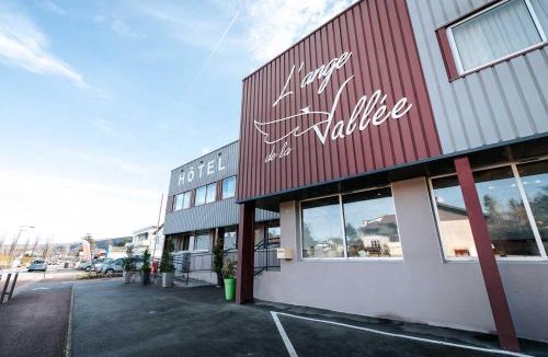 Bellignat Hotel | Hôtel L'ange de la vallée