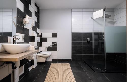 Bellignat Hotel | Hôtel L'ange de la vallée