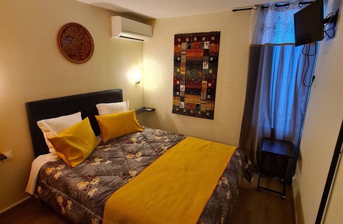 Villalbe Hotel | Hôtel L'Etoile - Airport - A61