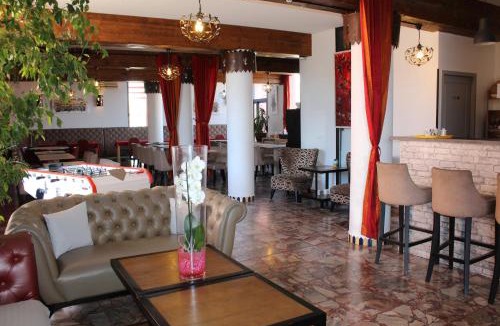 Chateauneuf-les-Martigues Hotel | Hôtel L'Hacienda