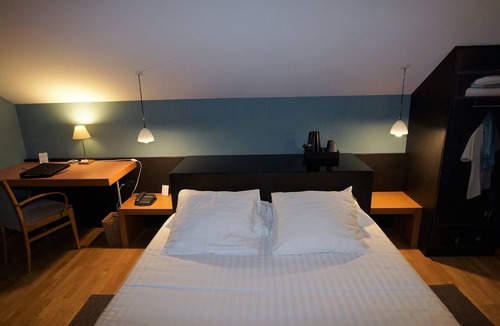 Romans-sur-Isere Hotel | Hôtel L'Orée du Parc