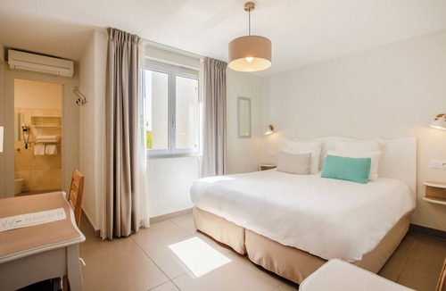 La Croix-Valmer Hotel | Hôtel La Bienvenue