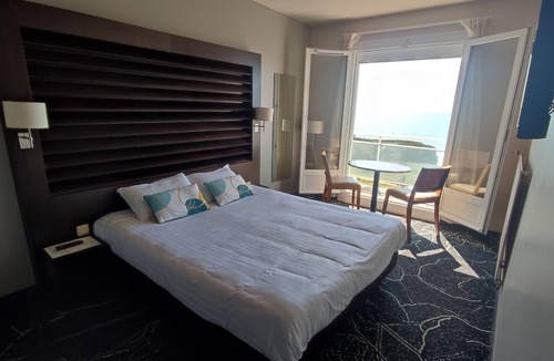 Saint-Hilaire-de-Riez Hotel | Hôtel La Corniche