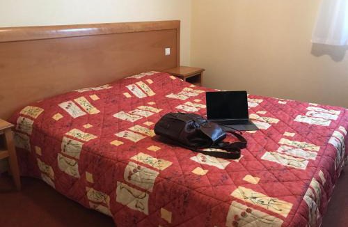 Massiac Hotel | Hôtel La Colombiere Cantal