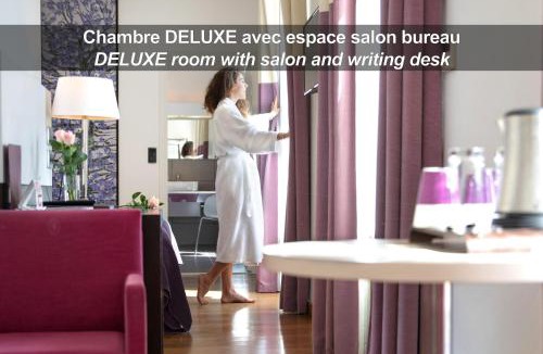 Rodez Hotel | HÔTEL LA FERME DE BOURRAN - RODEZ - parking privé avec bornes pour voitures électriques