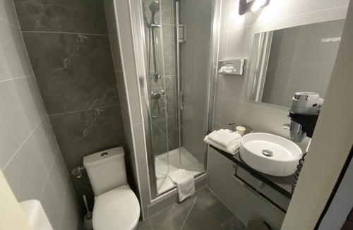 Chesnes Hotel | Hôtel La Roselière