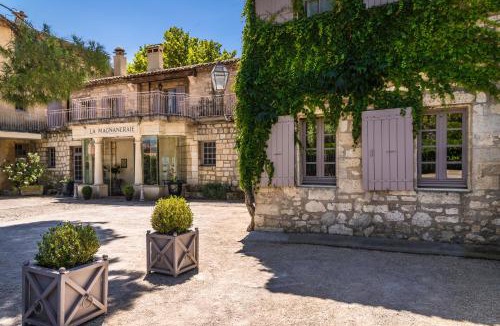 Villeneuve-les-Avignon Hotel | Hôtel La Magnaneraie
