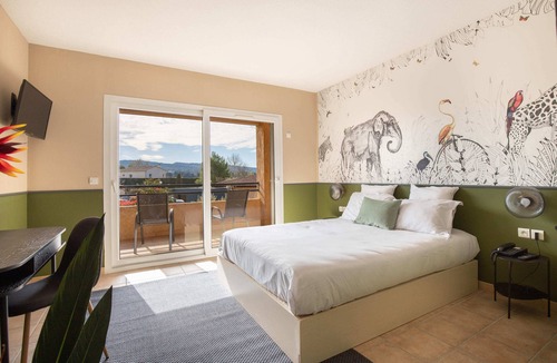 Pernes-les-Fontaines Hotel | Hôtel la Perna