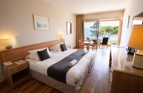 Ajaccio Hotel | Hôtel La Pinède