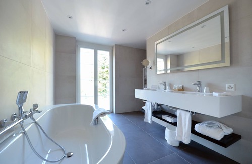 Yverdon-les-Bains Hotel | Hôtel La Prairie, Swiss Bike Hotels