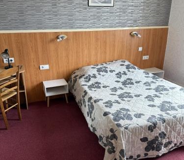 Arlanc Hotel | Hôtel La Renaissance