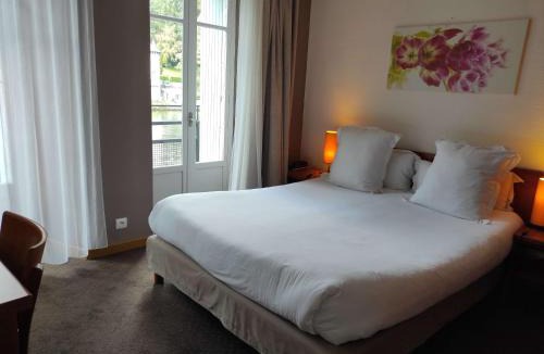 Entraygues-sur-Truyere Hotel | Hôtel La Rivière