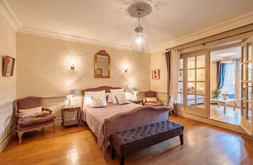 Villeneuve-les-Avignon Hotel | Hôtel La Suite