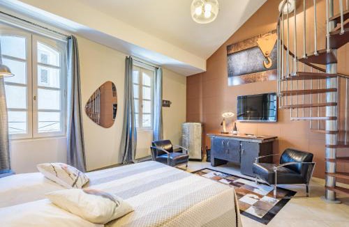 Villeneuve-les-Avignon Hotel | Hôtel La Suite