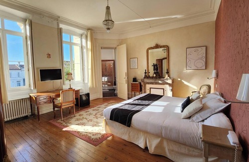 Eyrans Hotel | Hôtel la Tour Perrier