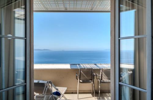 Le Rayol Hotel | Hôtel La Villa Douce