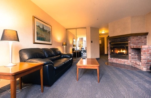 Pine Hill Hotel | Hôtel Lac Carling Golf & Spa