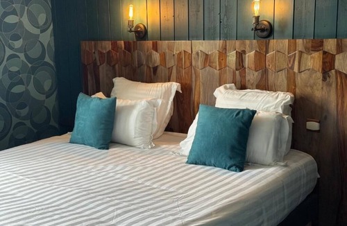 Beaulieu-sur-Dordogne Hotel | Hôtel Le Beaulieu