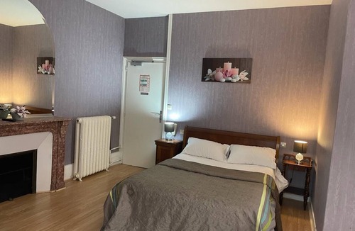 Gien Hotel | Hôtel le Beau Site la Poularde Restaurant