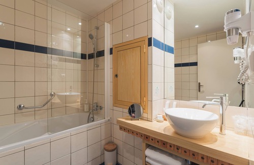 Cauterets Hotel | Hôtel le Bois Joli