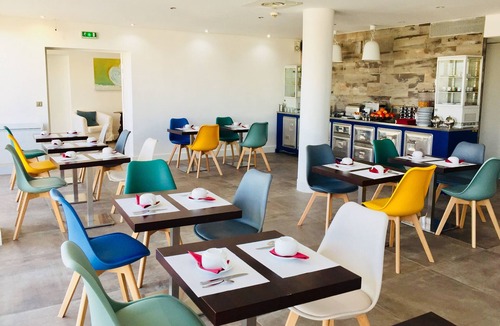 Palavas-les-Flots Hotel | Hôtel Le Brasilia