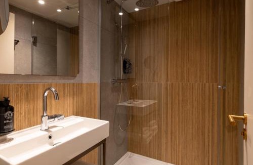 Quartier Saint-Georges Hotel | Hôtel Le Cardinal