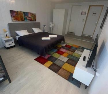 Cerizay Hotel | Hôtel Le Cerizay