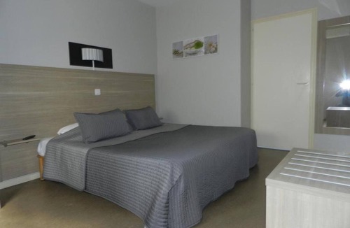 Cerizay Hotel | Hôtel Le Cerizay