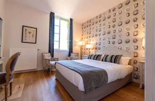 Maubec Hotel | Hôtel Le Château de Césarges