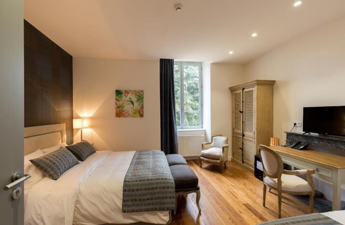 Maubec Hotel | Hôtel Le Château de Césarges