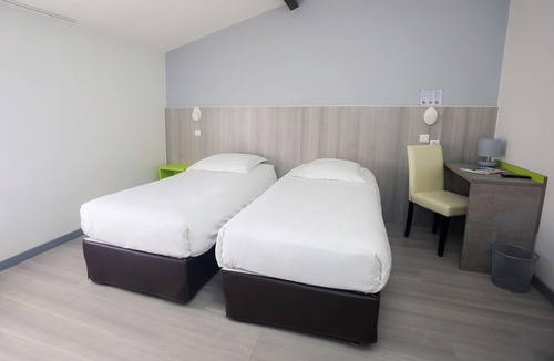 Saint-Maixent-l'Ecole Hotel | Hôtel Le Cheval Blanc