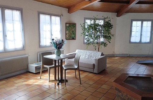 Saint-Maixent-l'Ecole Hotel | Hôtel Le Cheval Blanc