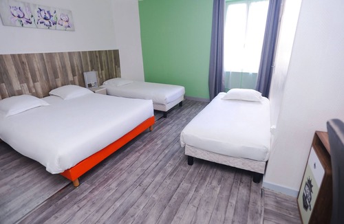 Saint-Maixent-l'Ecole Hotel | Hôtel Le Cheval Blanc