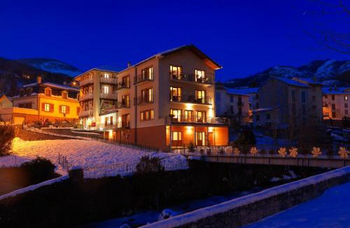 Ax-les-Thermes Hotel | Hôtel Le Chalet