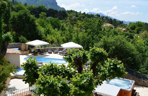 Moustiers-Sainte-Marie Hotel | Hôtel Le Colombier